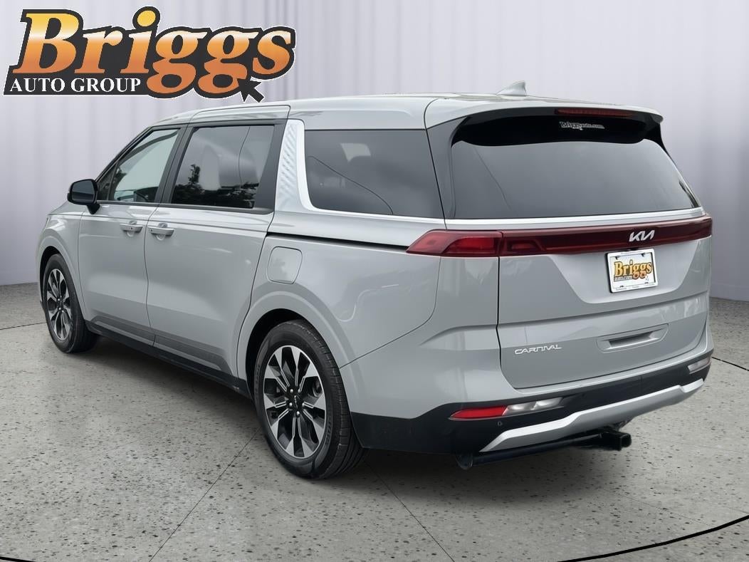 2024 Kia Carnival EX