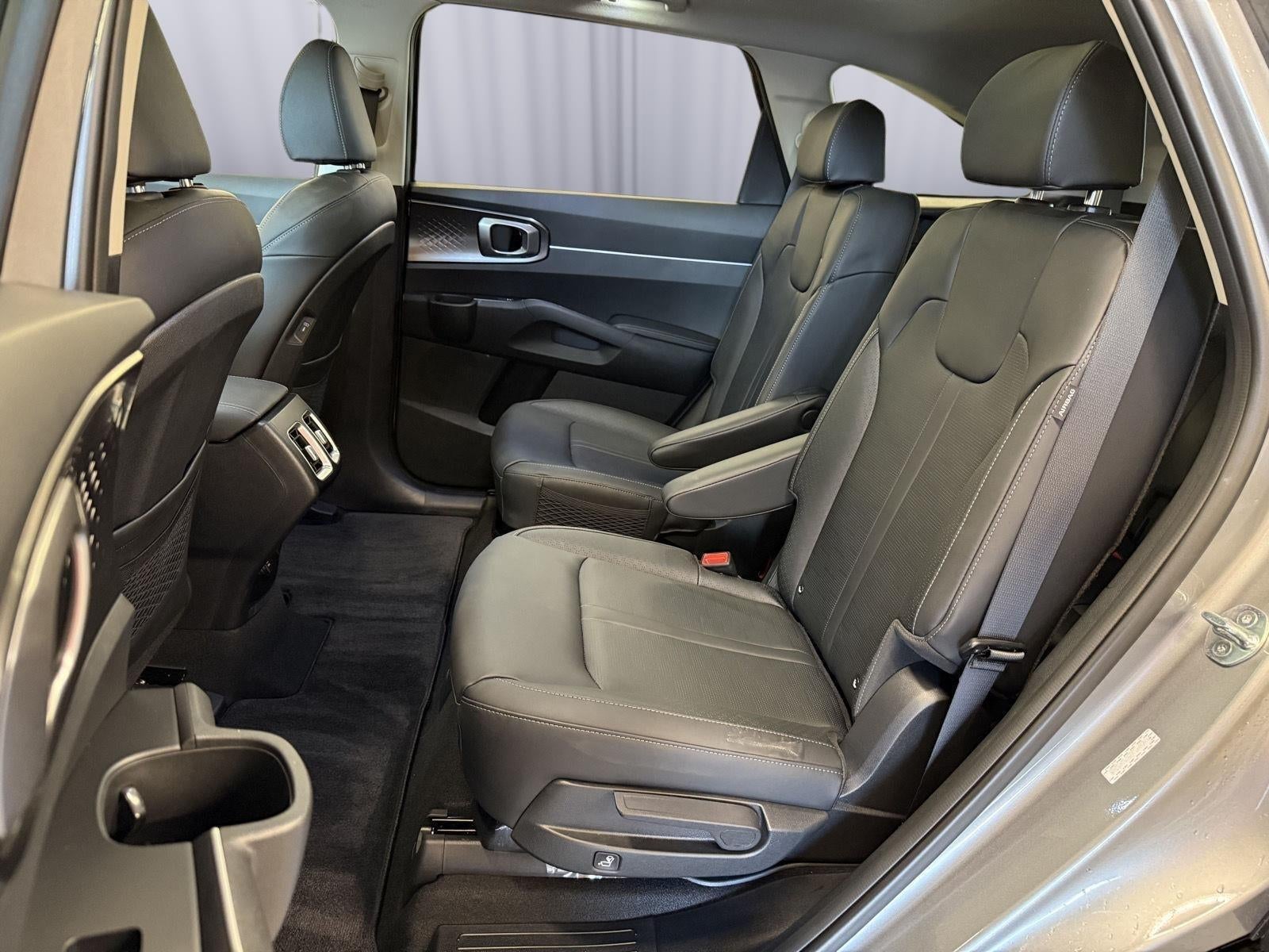 2025 Kia Sorento Hybrid EX