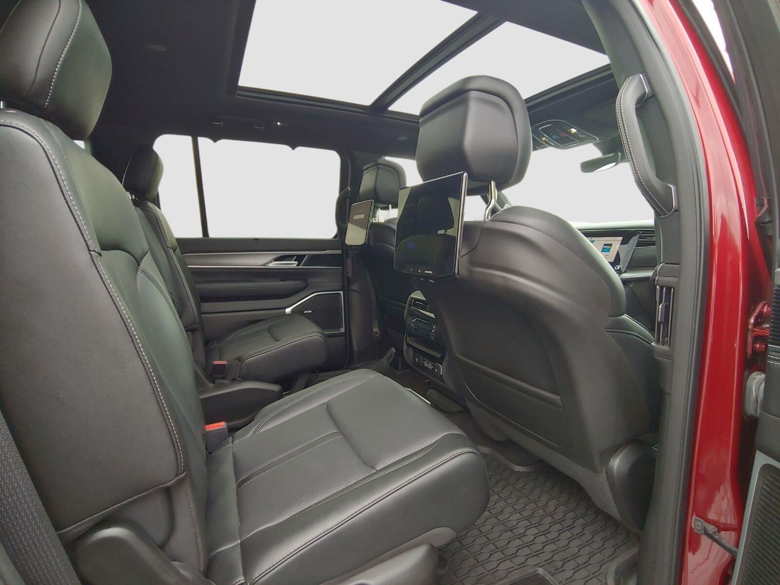 2024 Jeep Wagoneer Series II Carbide