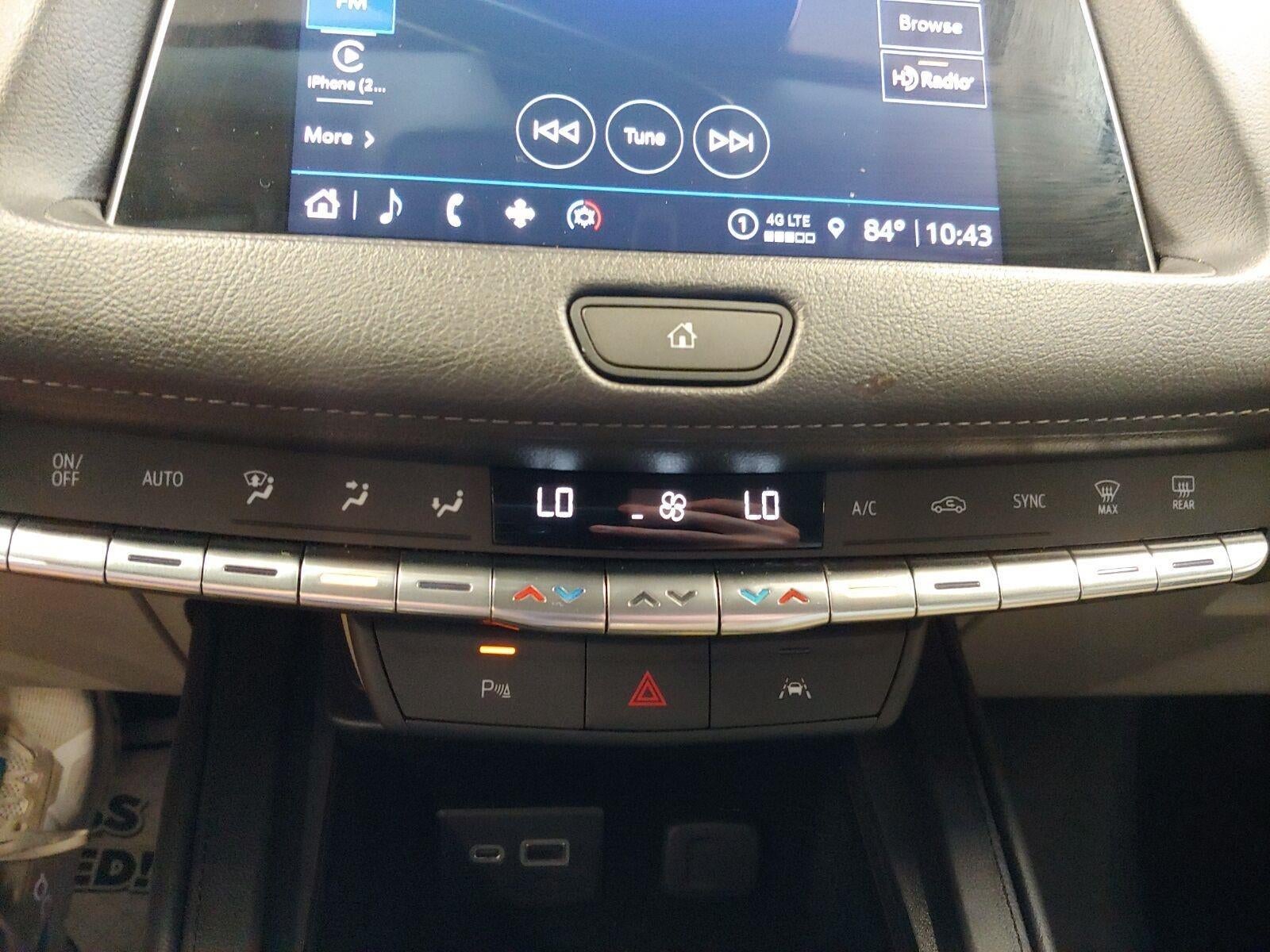 2023 Cadillac XT4 AWD Premium Luxury