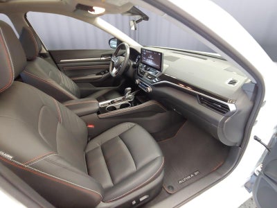 2023 Nissan Altima 2.0 SR