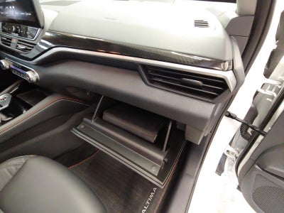 2023 Nissan Altima 2.0 SR