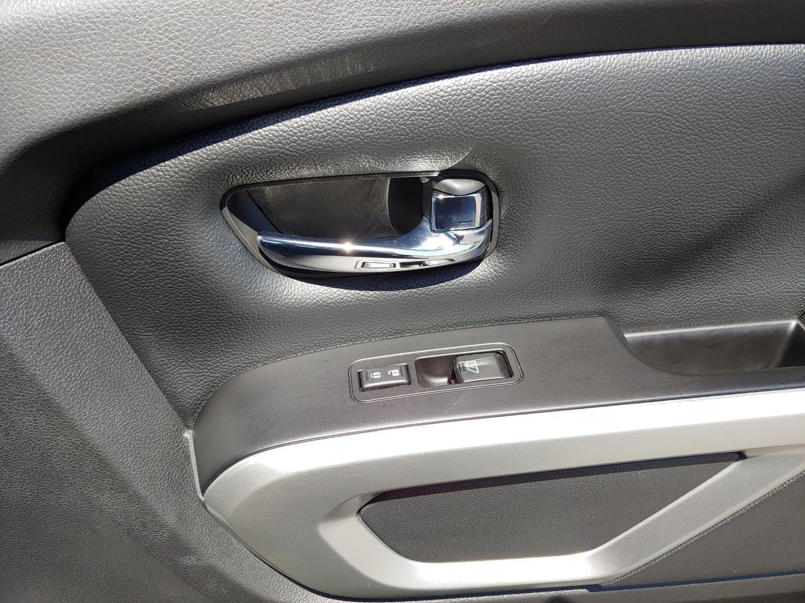 2019 Nissan Titan SL