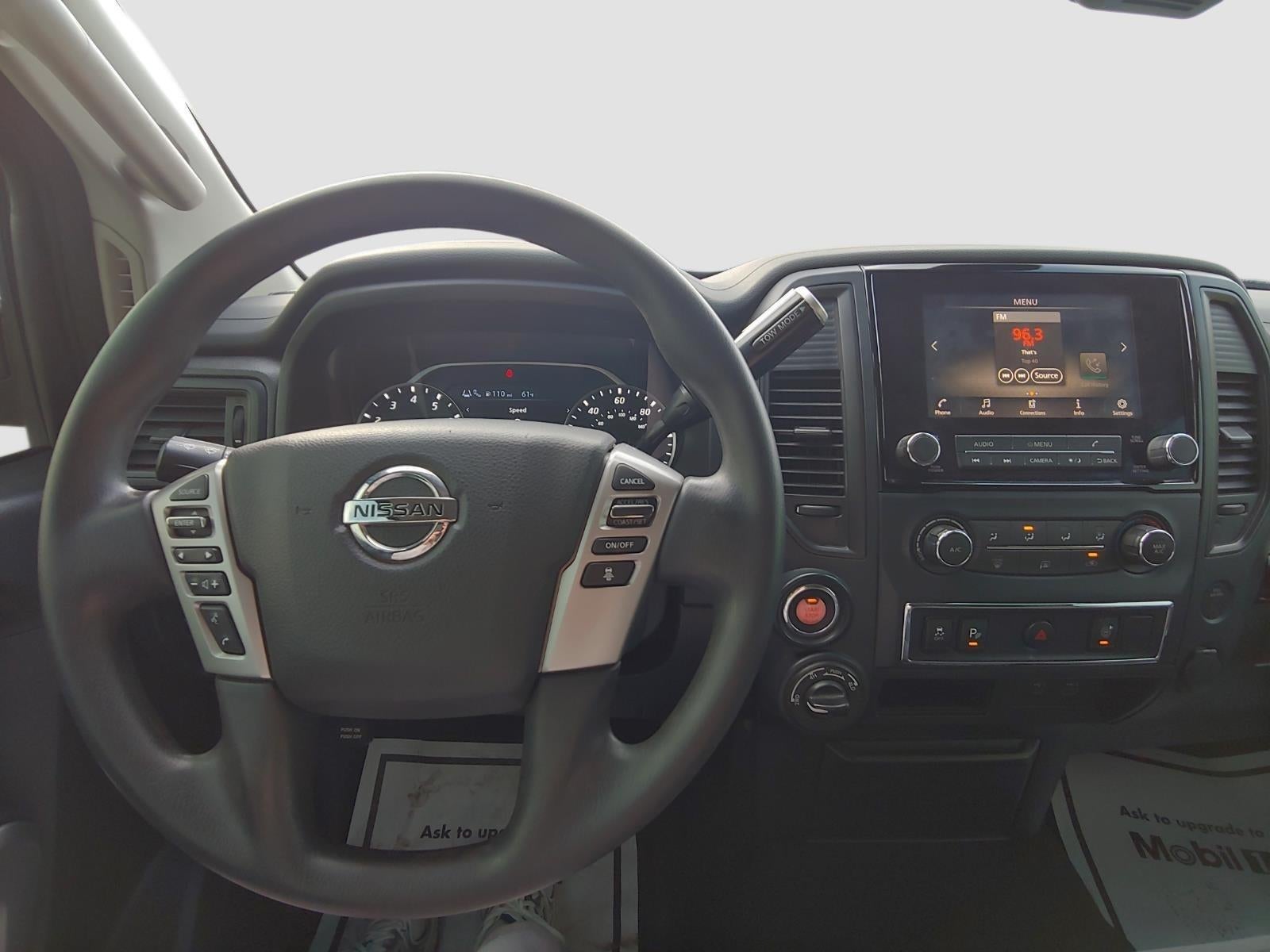 2022 Nissan Titan SV