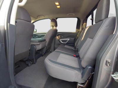 2022 Nissan Titan SV