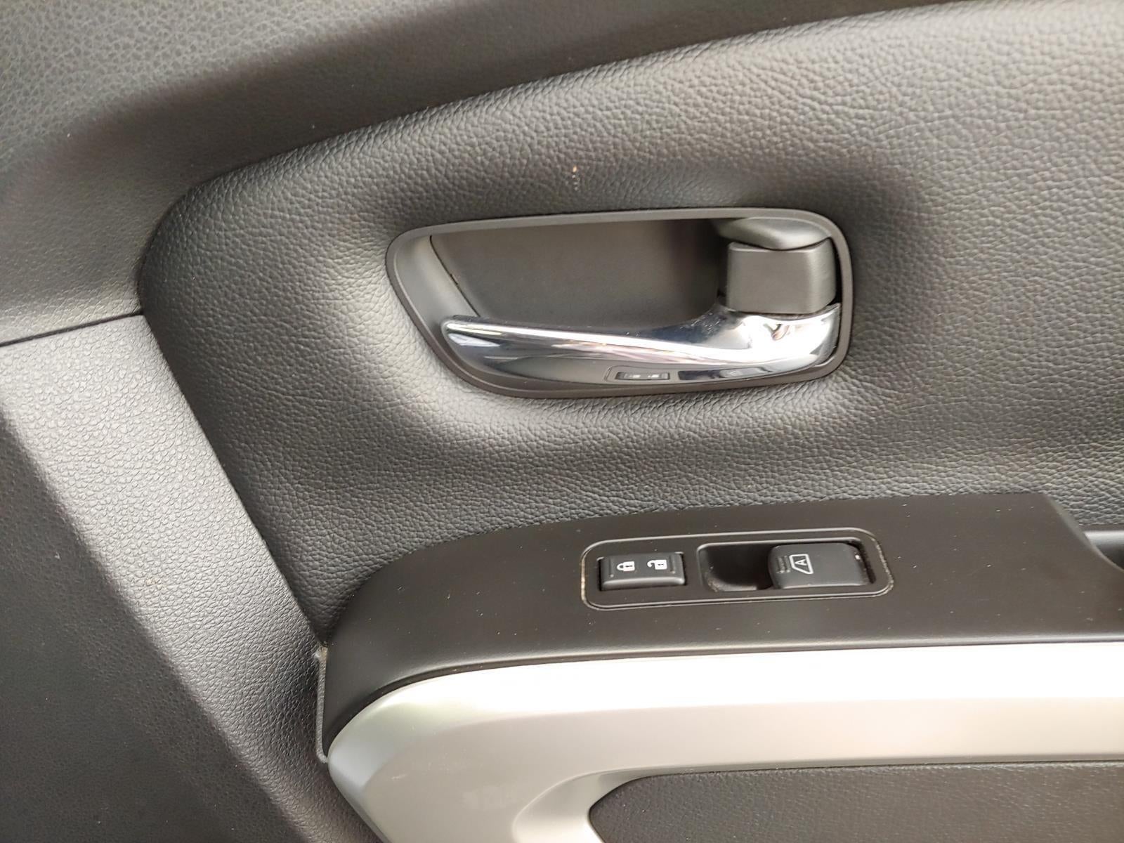 2022 Nissan Titan SV