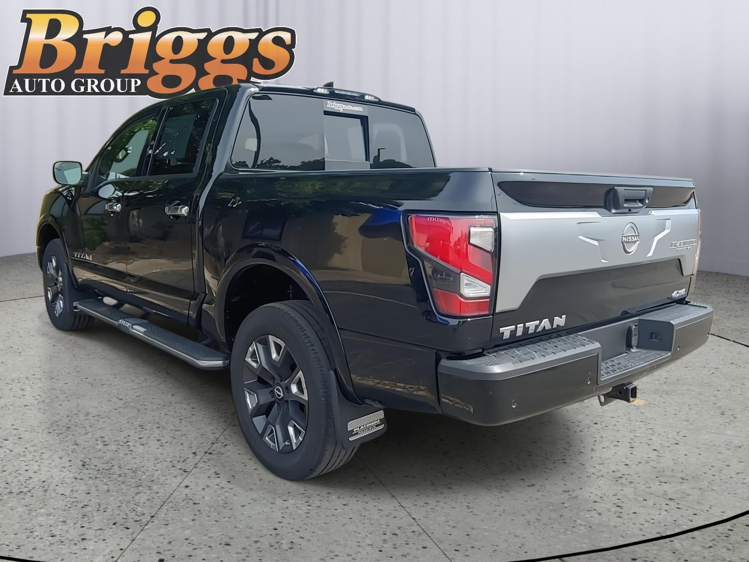 2023 Nissan Titan Platinum Reserve