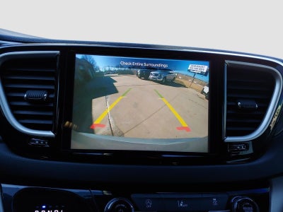 2022 Chrysler Pacifica Touring-L