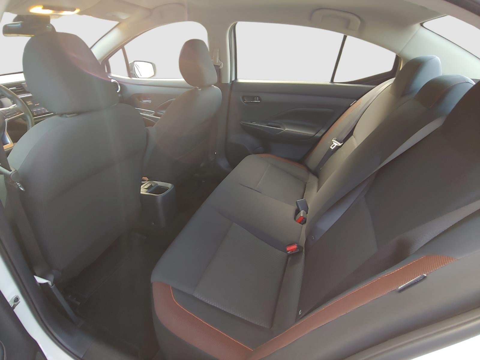2020 Nissan Versa SR