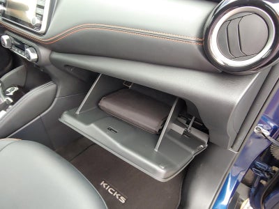 2019 Nissan Kicks SR