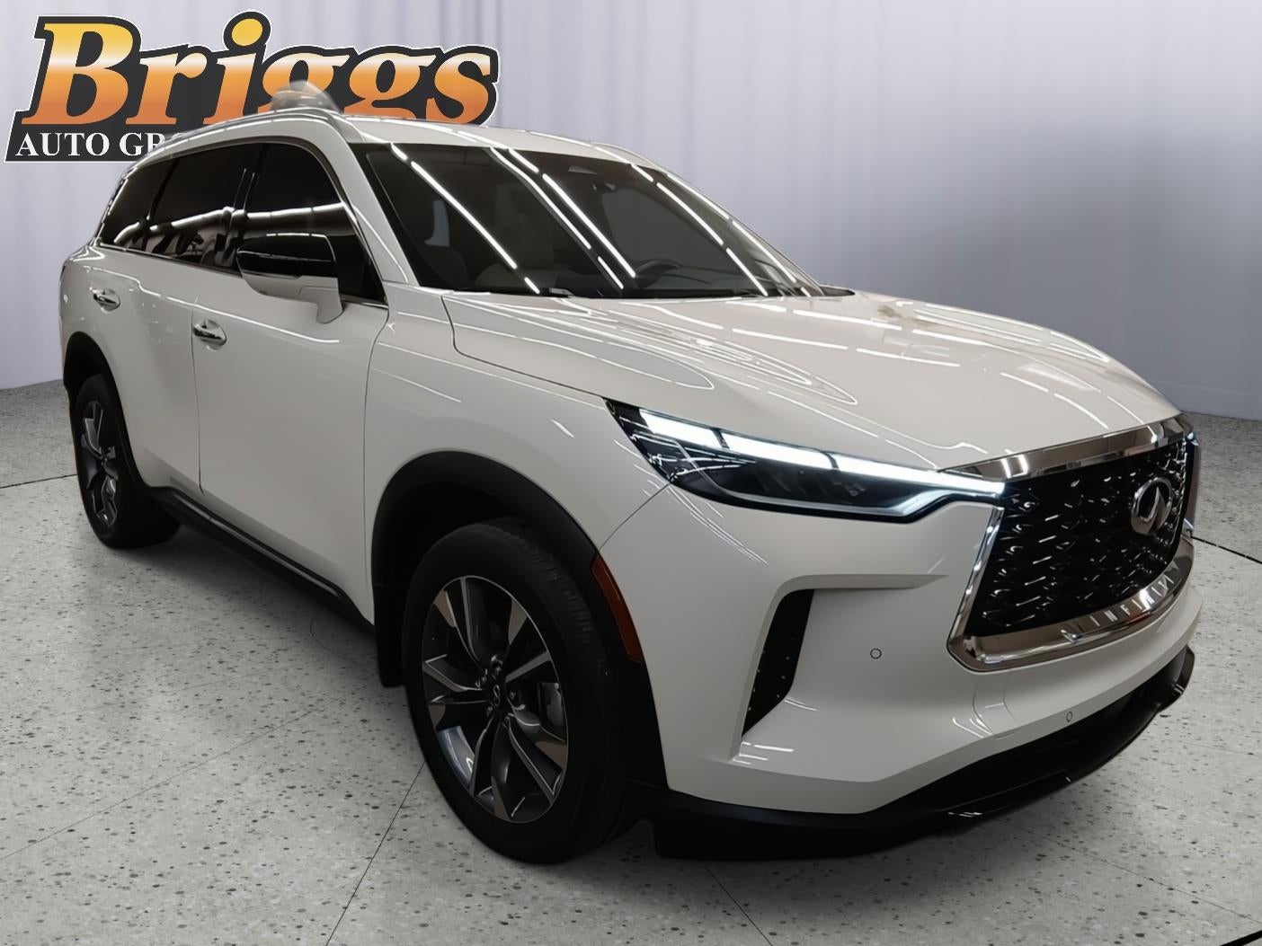 2023 INFINITI QX60 LUXE