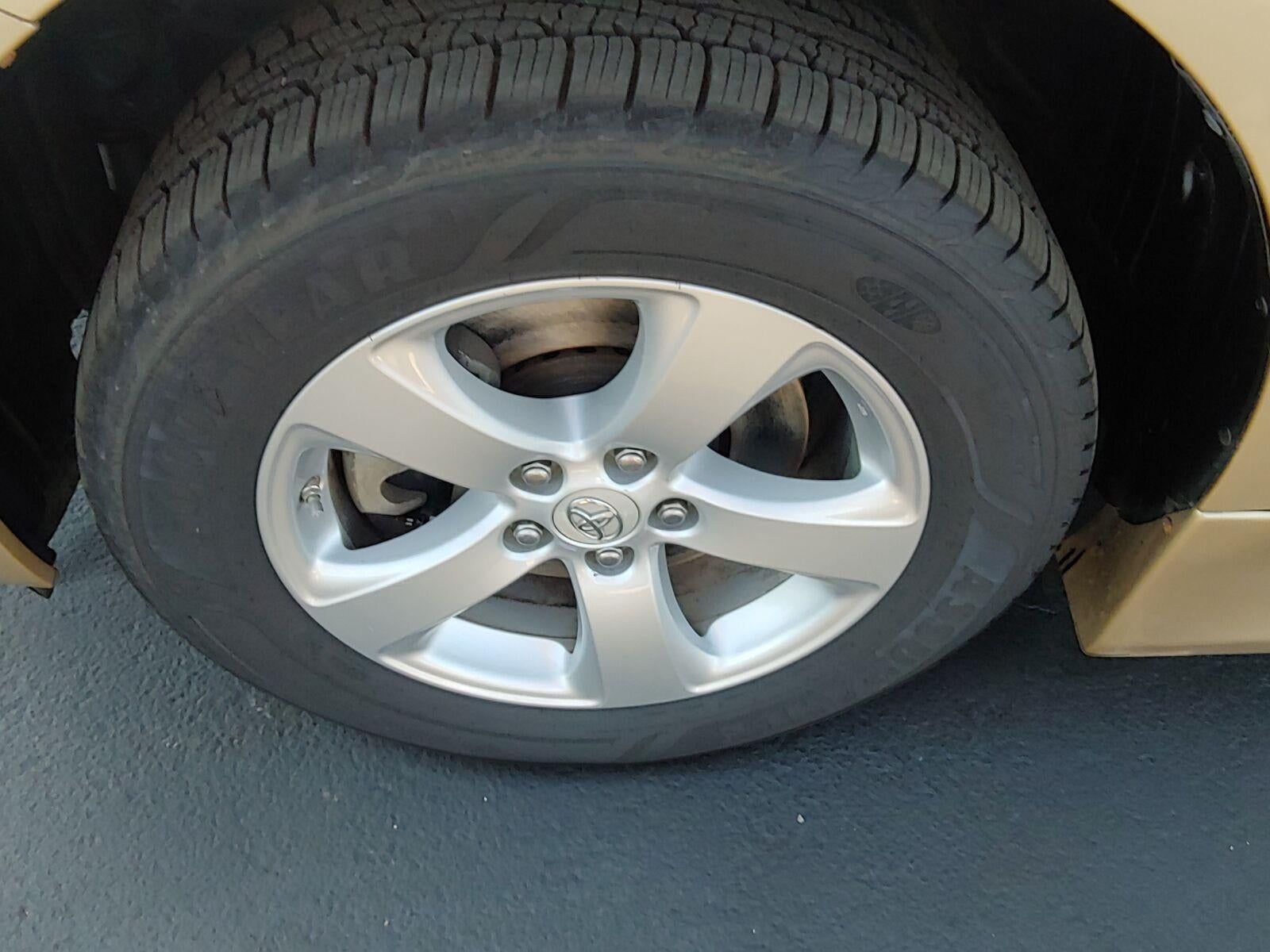 2011 Toyota SIENNA Base