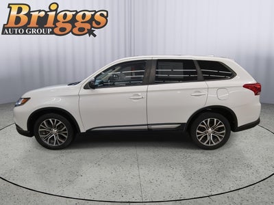 2017 Mitsubishi Outlander ES