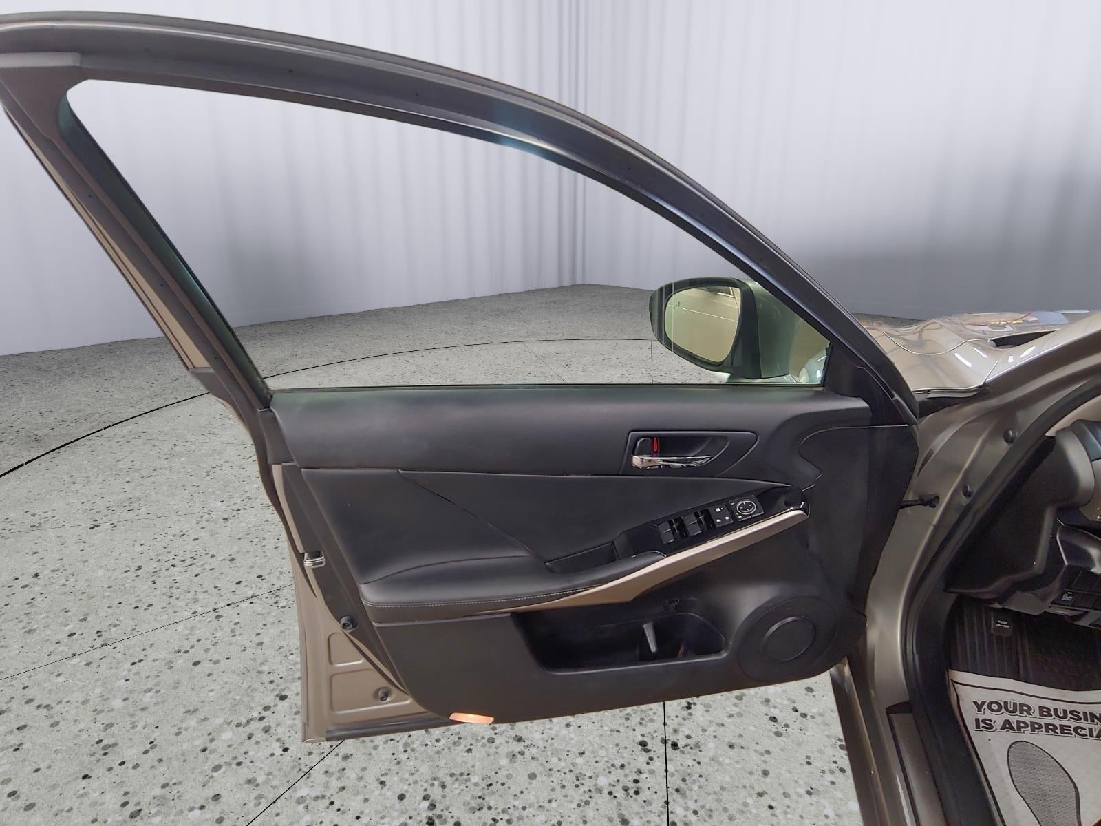 2016 Lexus IS 300 Base