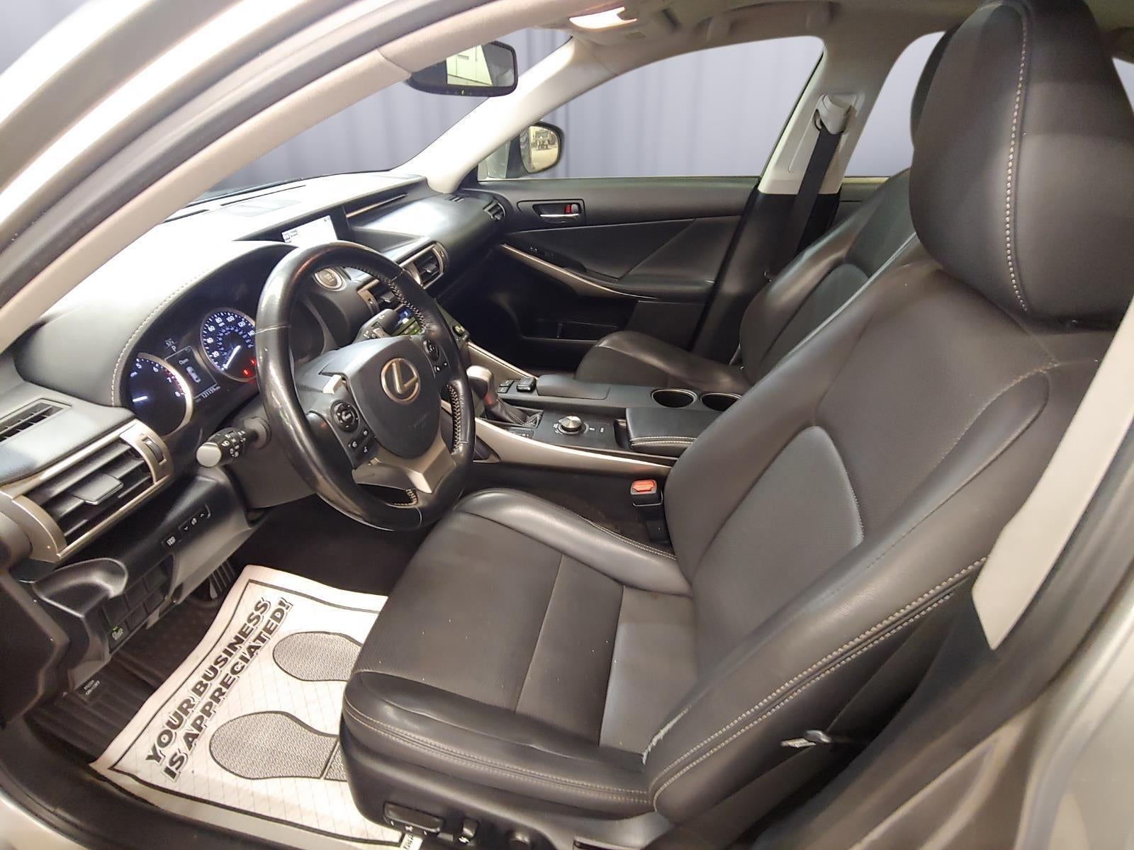 2016 Lexus IS 300 Base