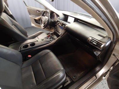2016 Lexus IS 300 Base