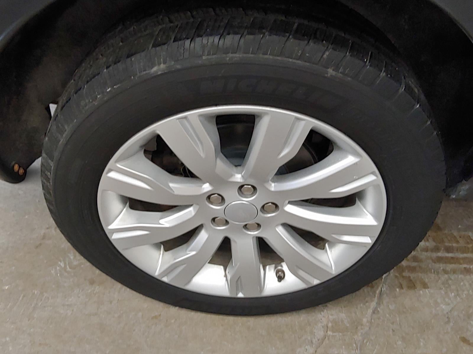 2017 Land Rover Discovery Sport HSE Luxury