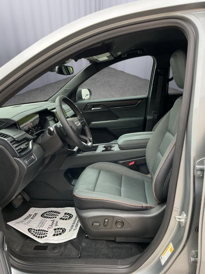 2024 GMC Acadia AWD AT4