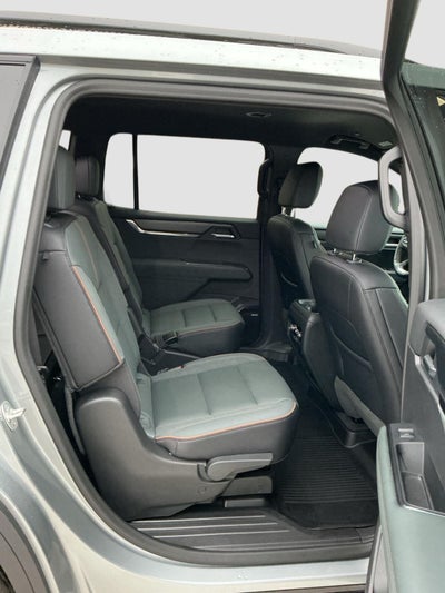 2024 GMC Acadia AWD AT4