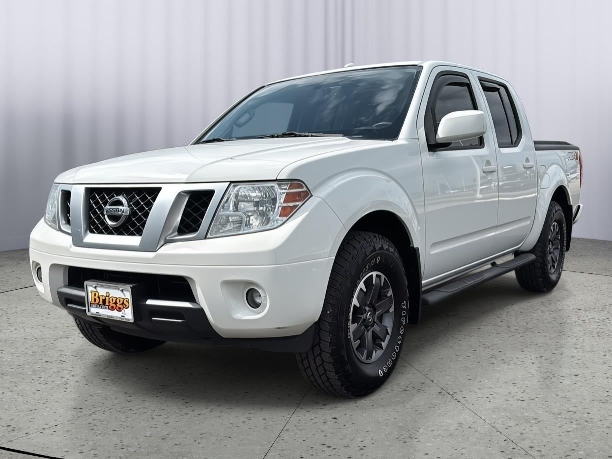 2015 Nissan Frontier 4.0 PRO-4X Crew Cab 4X4 AT's photo