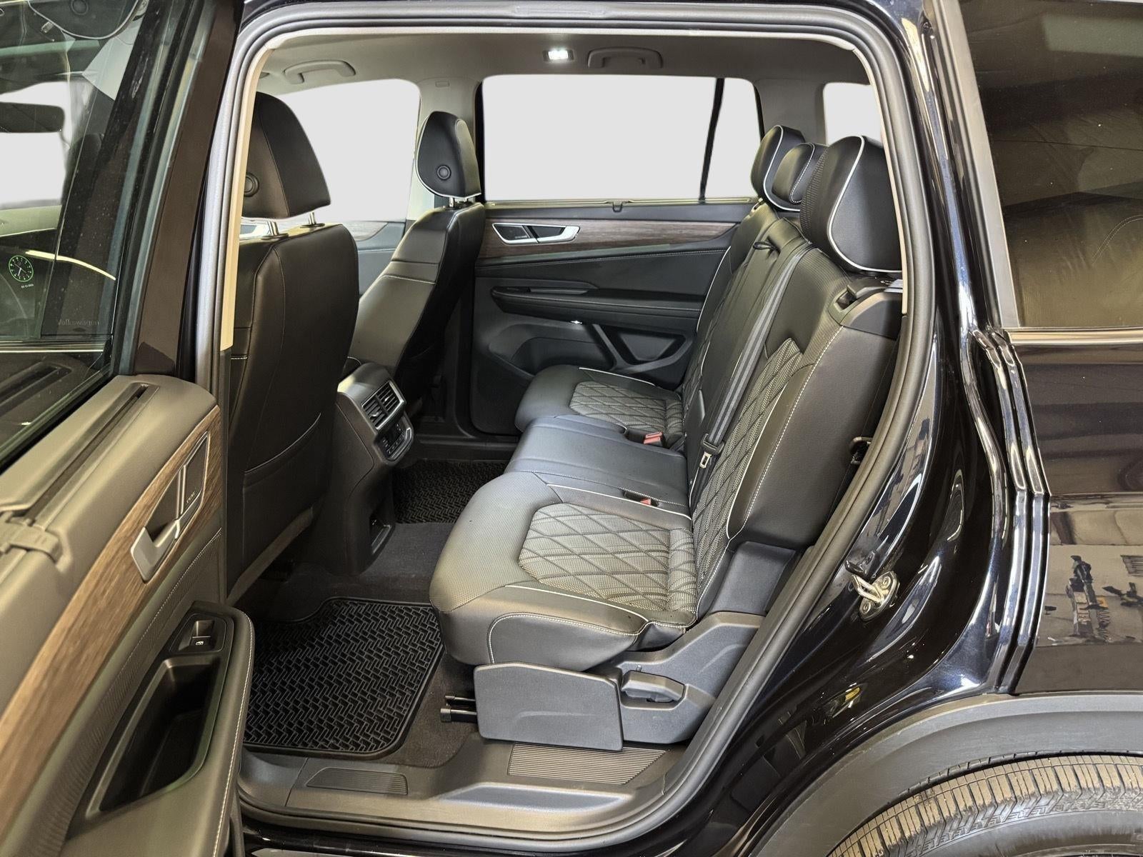 2025 Volkswagen Atlas 2.0T SEL Premium R-Line