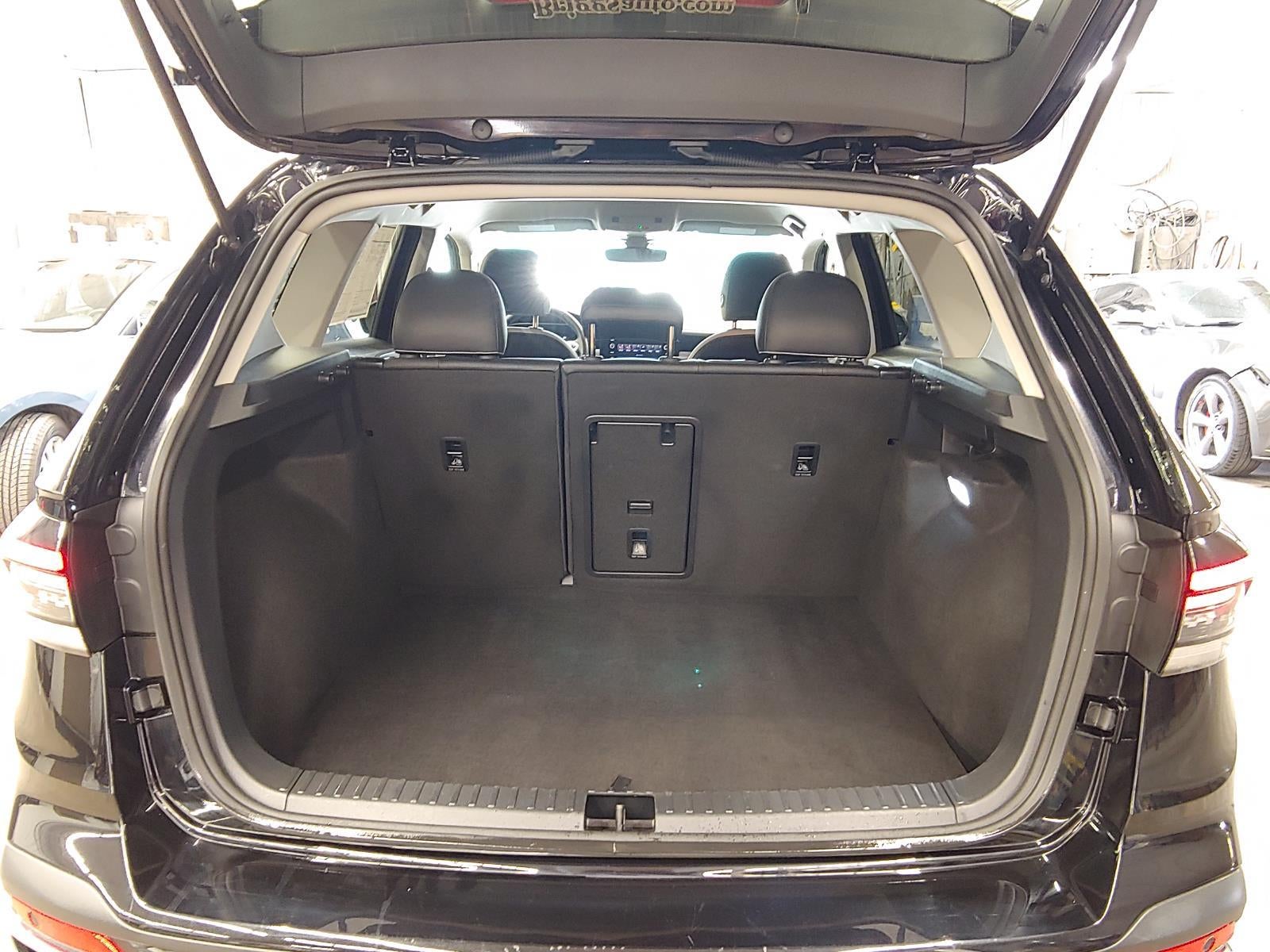 2025 Volkswagen Taos SE