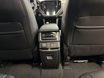2025 Subaru ASCENT Onyx Edition Touring