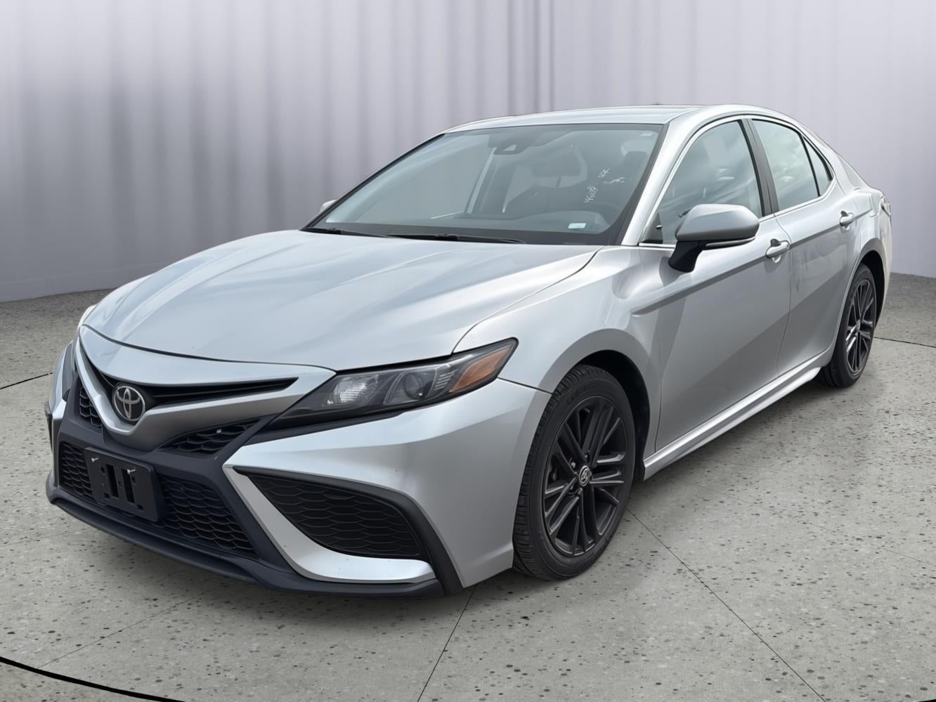Used 2024 Toyota Camry SE with VIN 4T1G11AK6RU882181 for sale in Kansas City