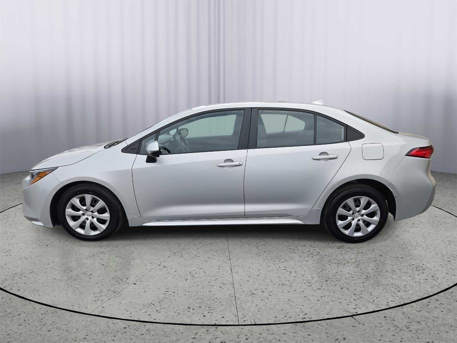 Used 2024 Toyota Corolla LE with VIN 5YFB4MDE5RP130482 for sale in Kansas City