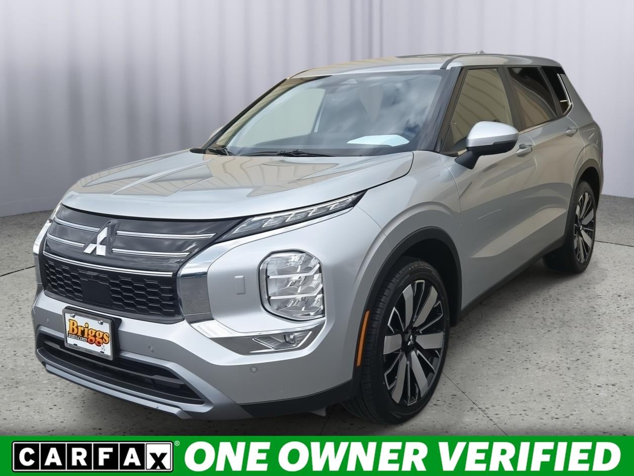 2025 Mitsubishi Outlander SE S-AWC's photo