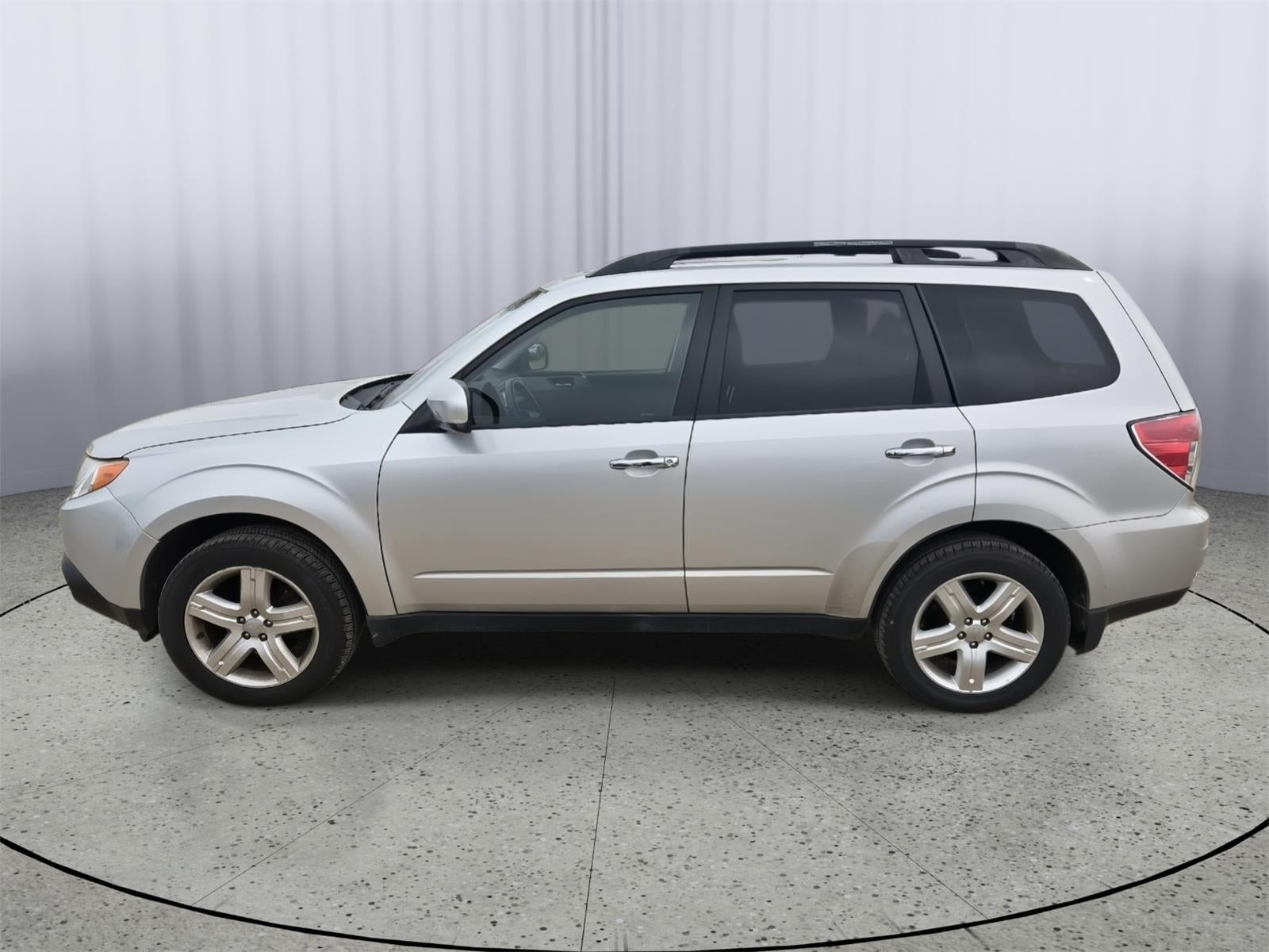 Used 2010 Subaru Forester X Premium with VIN JF2SH6CCXAH727208 for sale in Kansas City