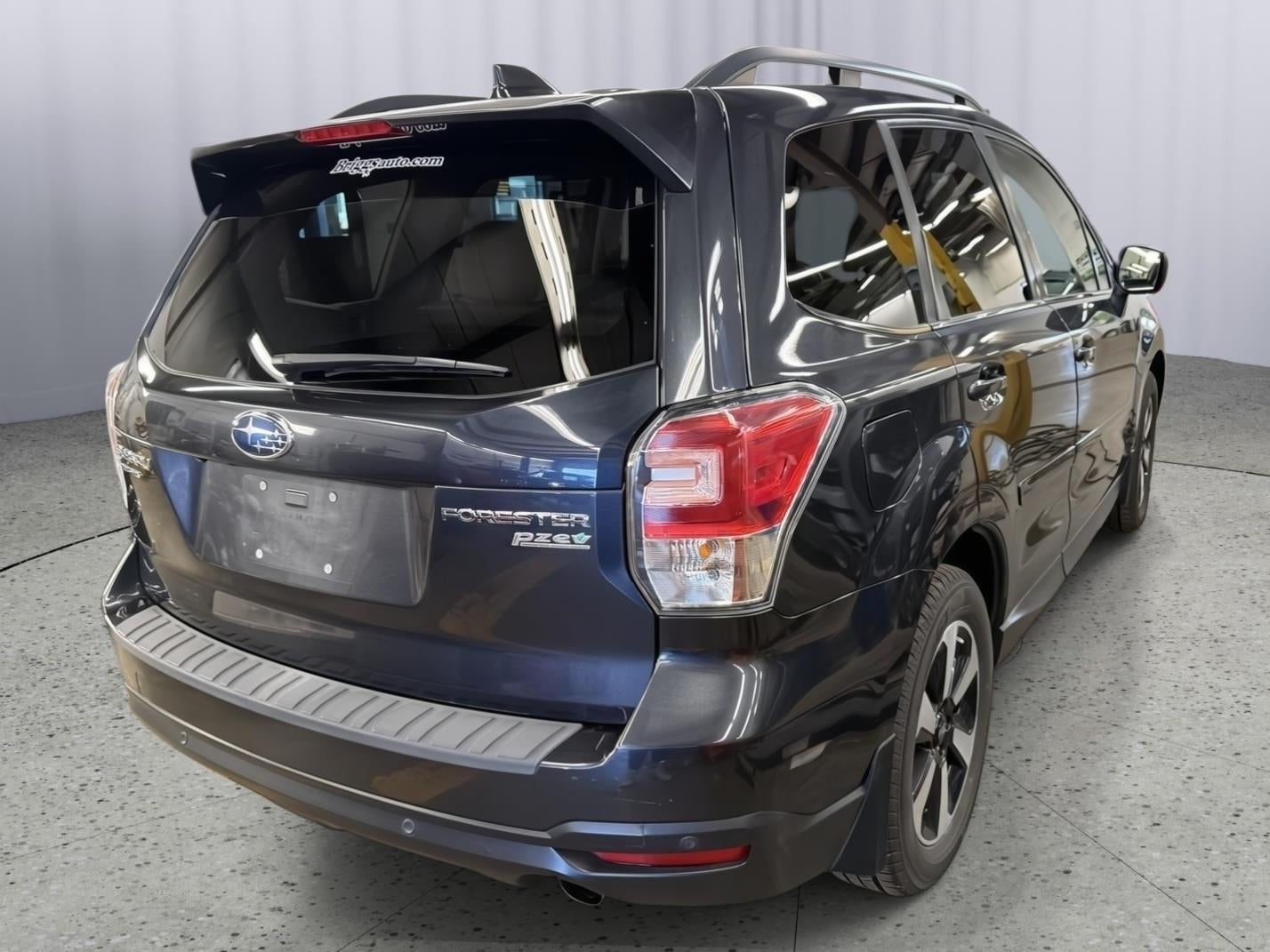 Used 2017 Subaru Forester Limited with VIN JF2SJARC2HH430393 for sale in Kansas City