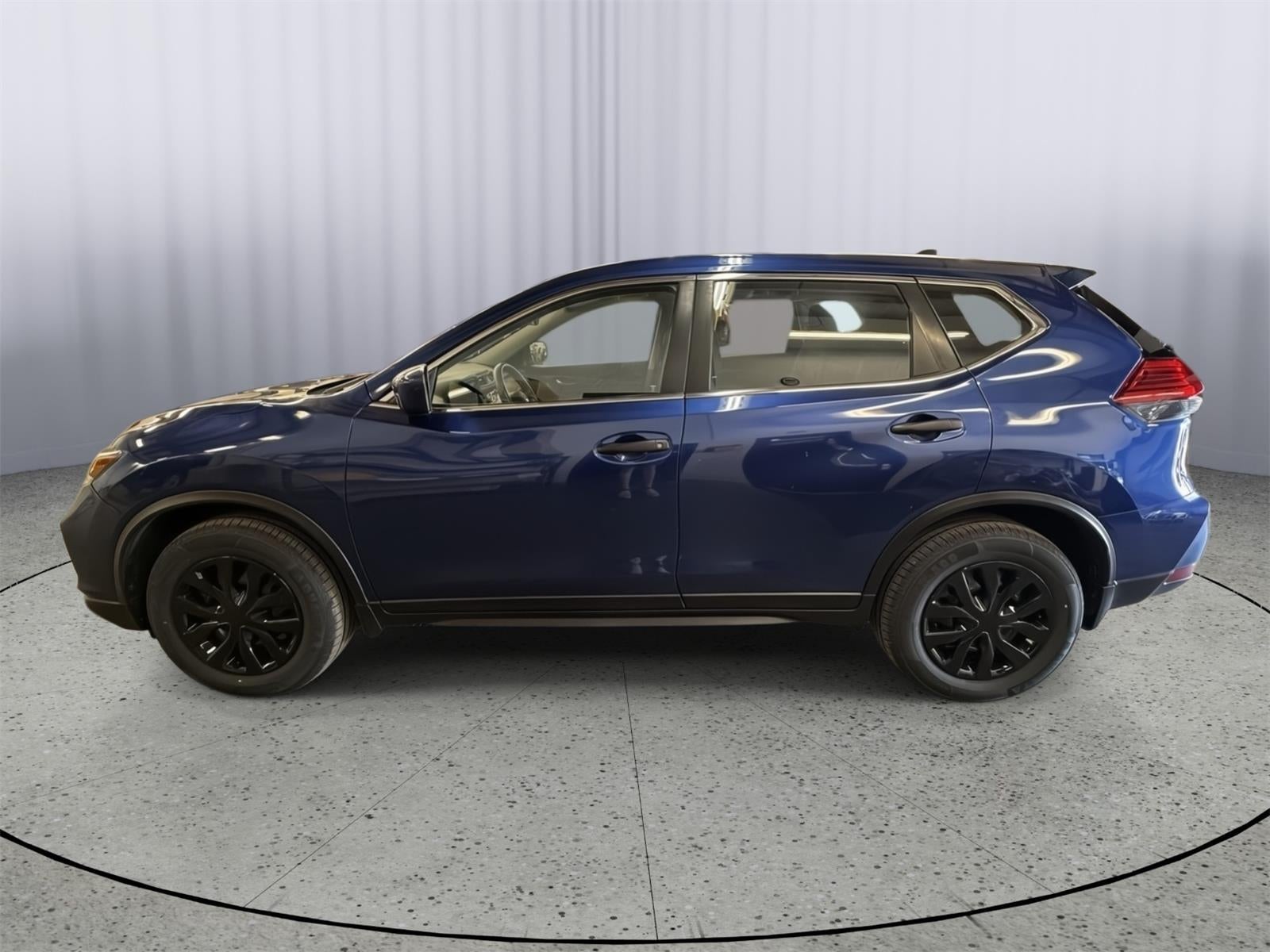 Used 2017 Nissan Rogue S with VIN JN8AT2MV8HW285685 for sale in Kansas City