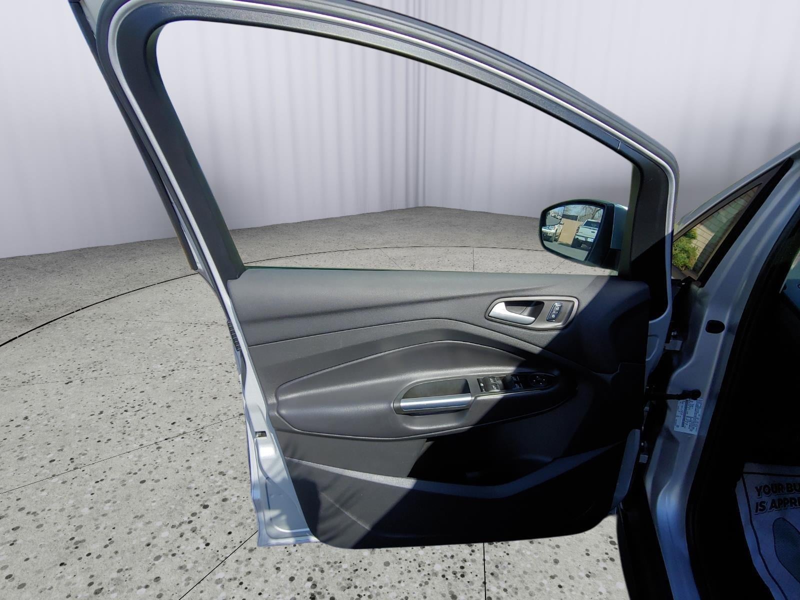 2016 Ford C-Max Hybrid SE