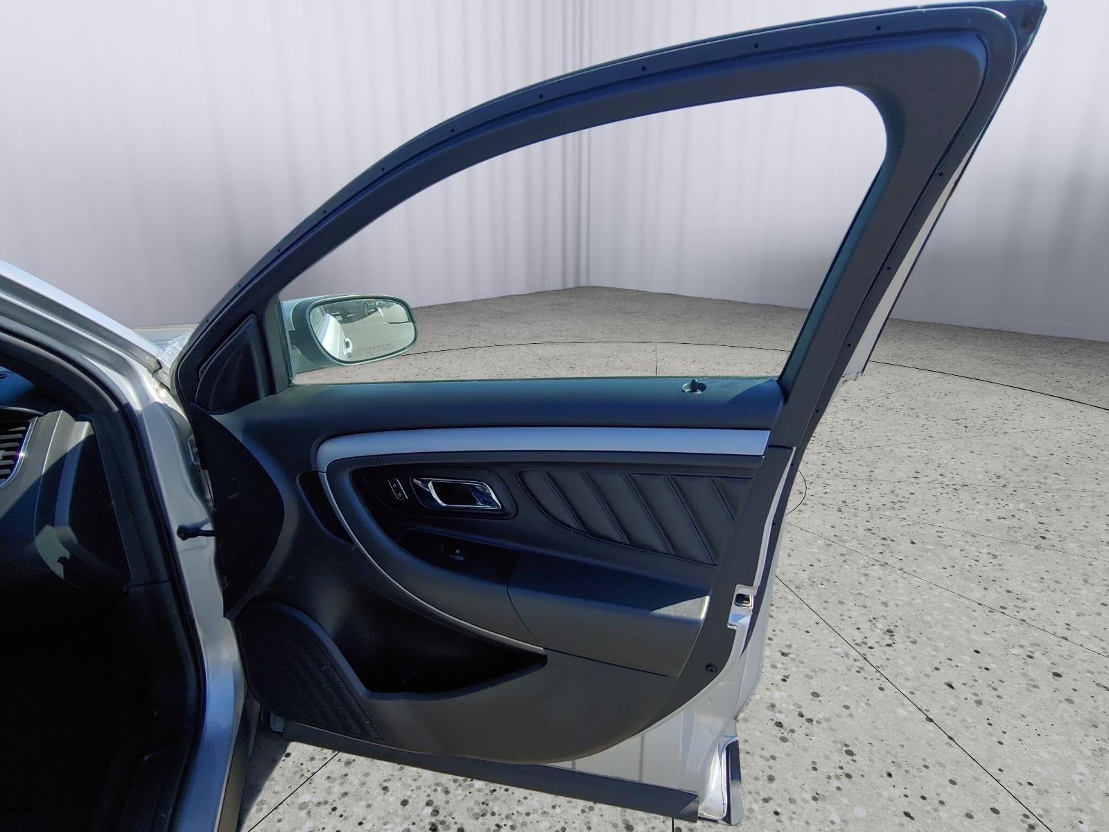 2018 Ford Taurus SEL