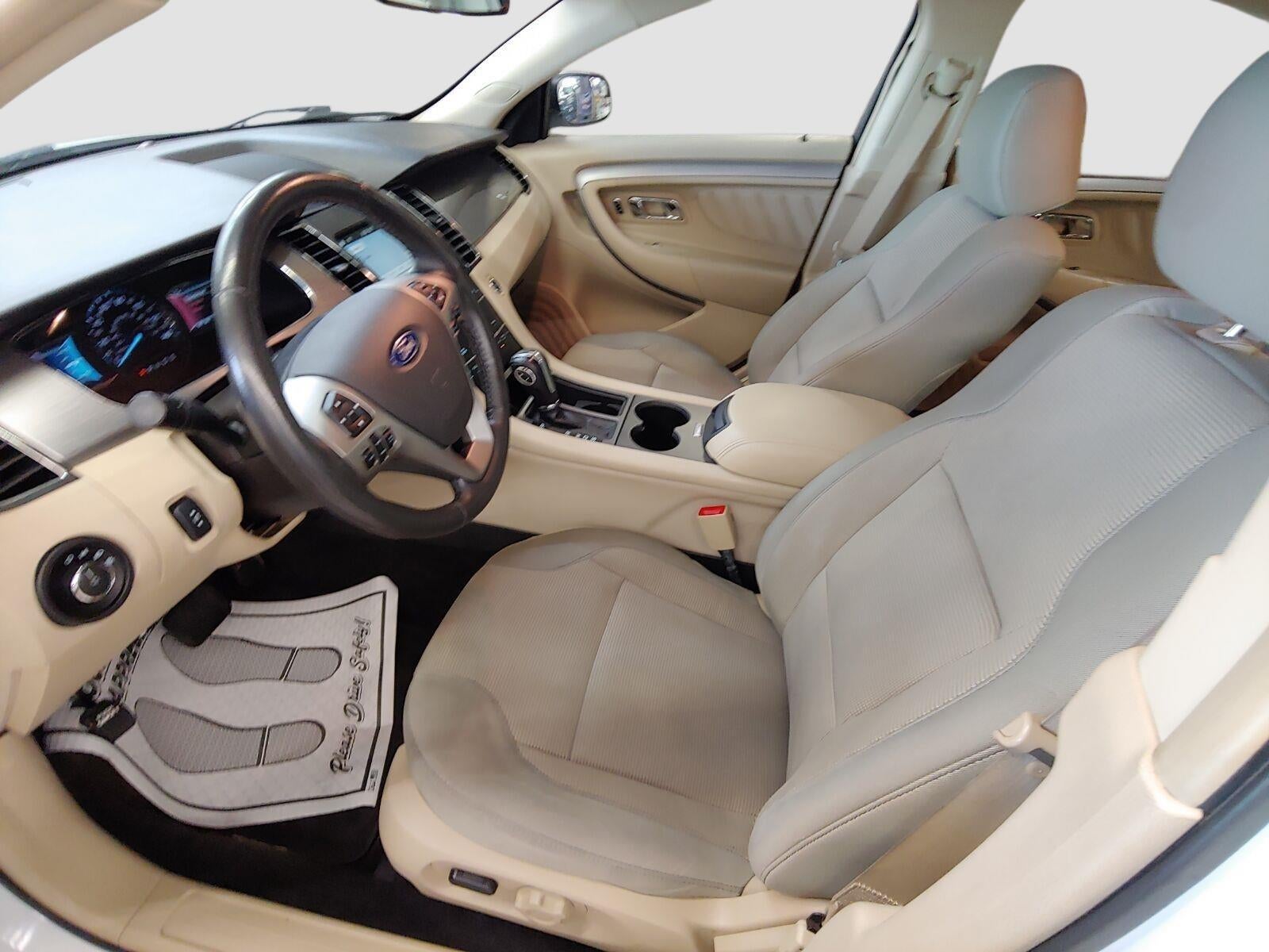 2018 Ford Taurus SEL