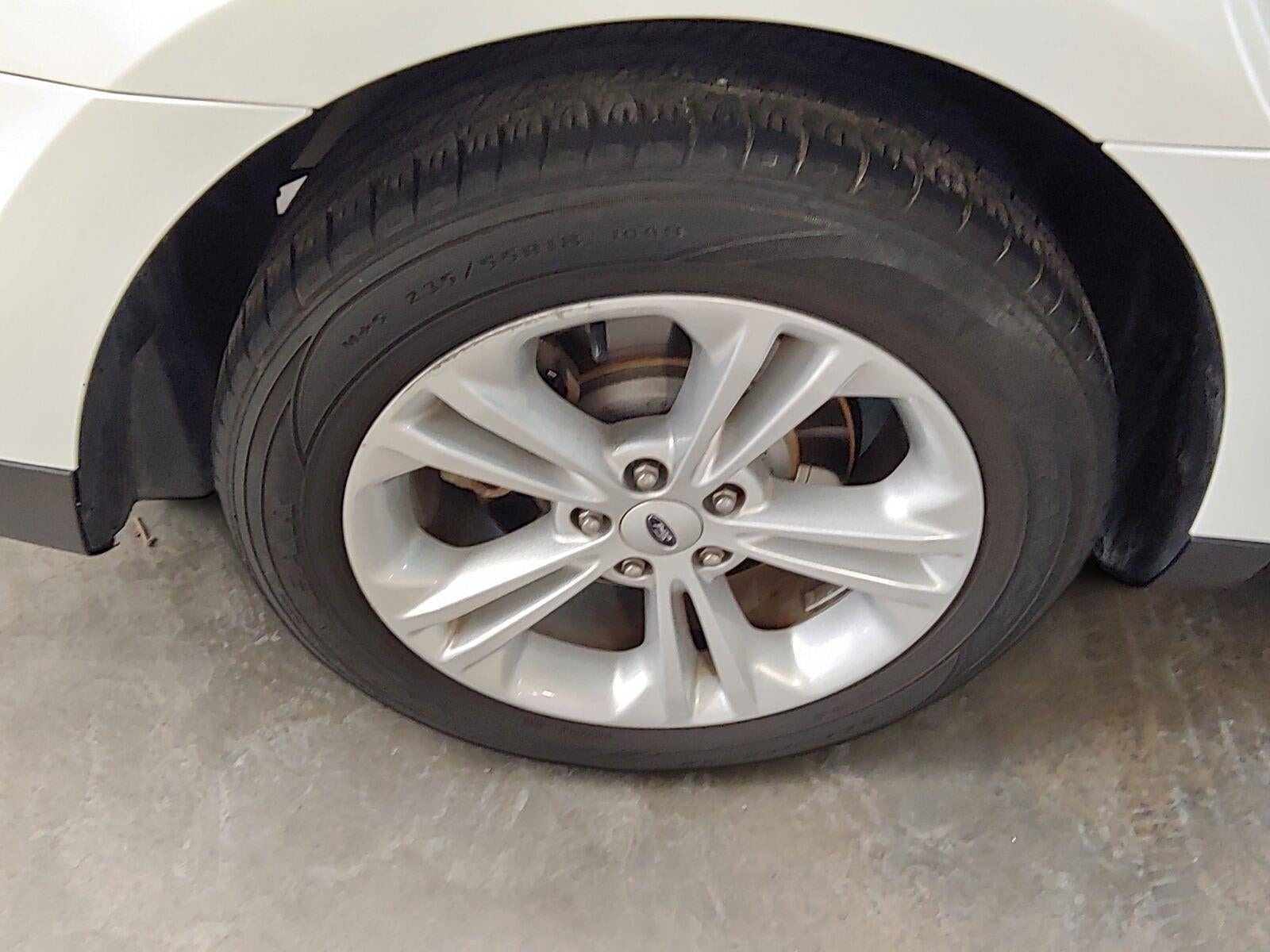 2018 Ford Taurus SEL