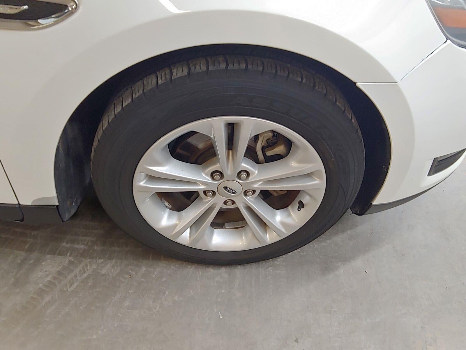 2018 Ford Taurus SEL