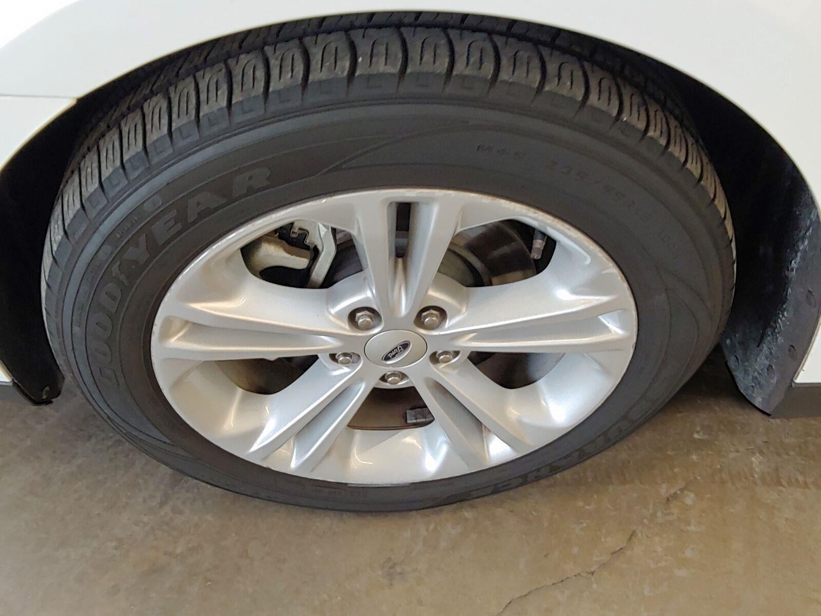 2018 Ford Taurus SEL