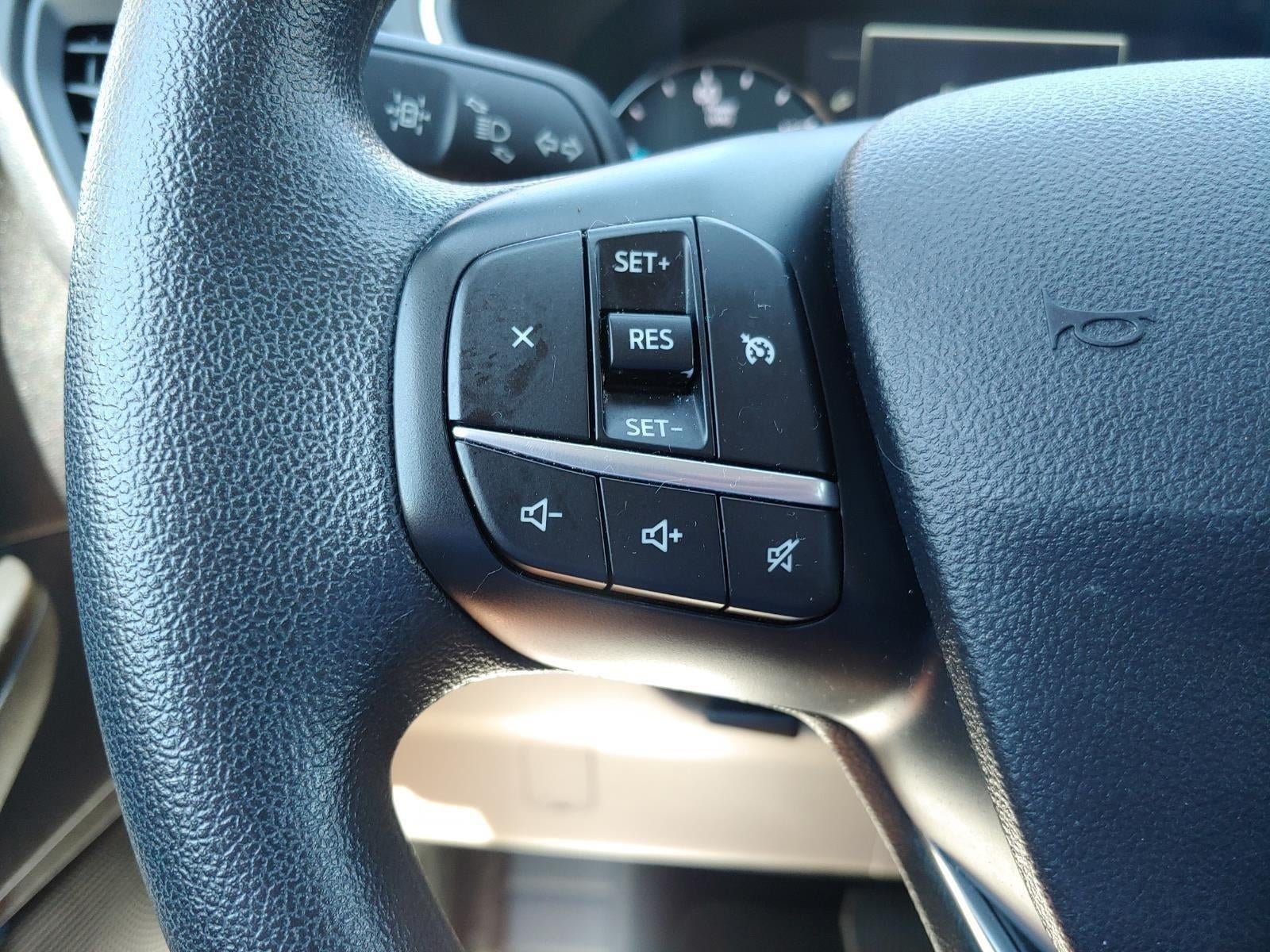 2022 Ford Escape SE Hybrid