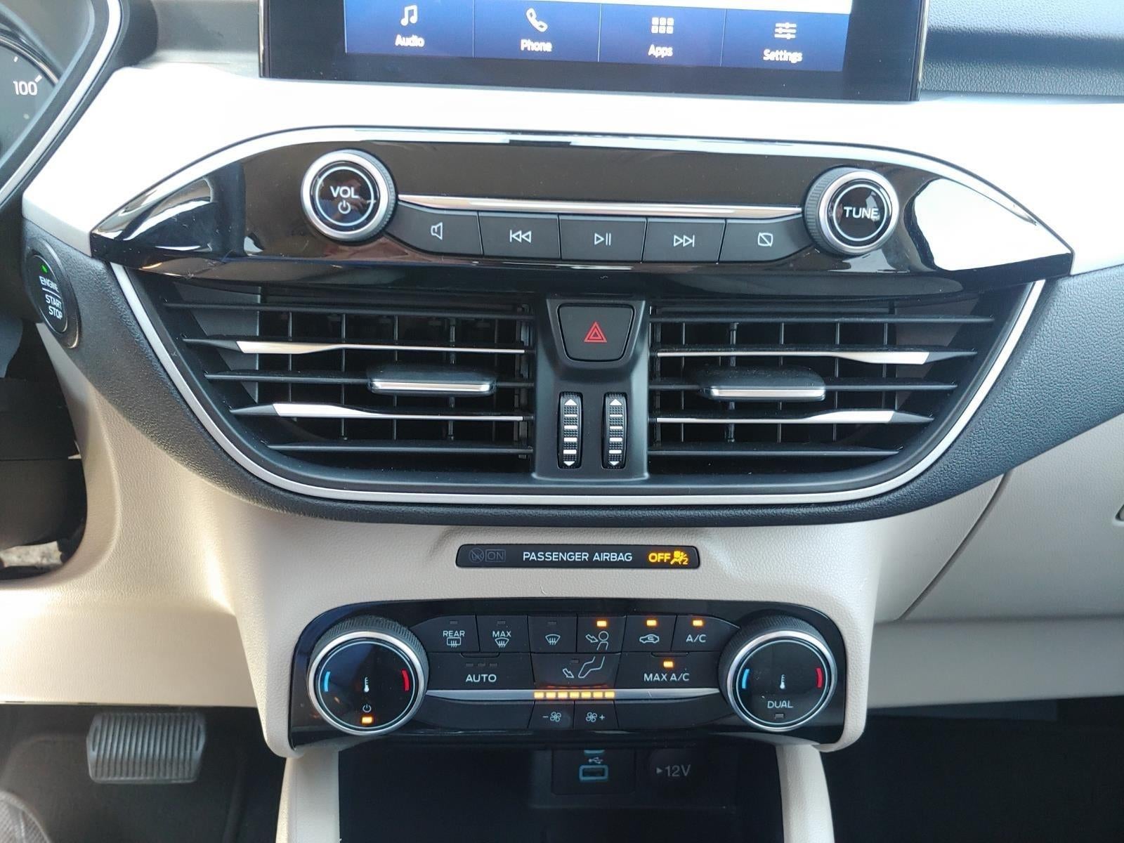 2022 Ford Escape SE Hybrid