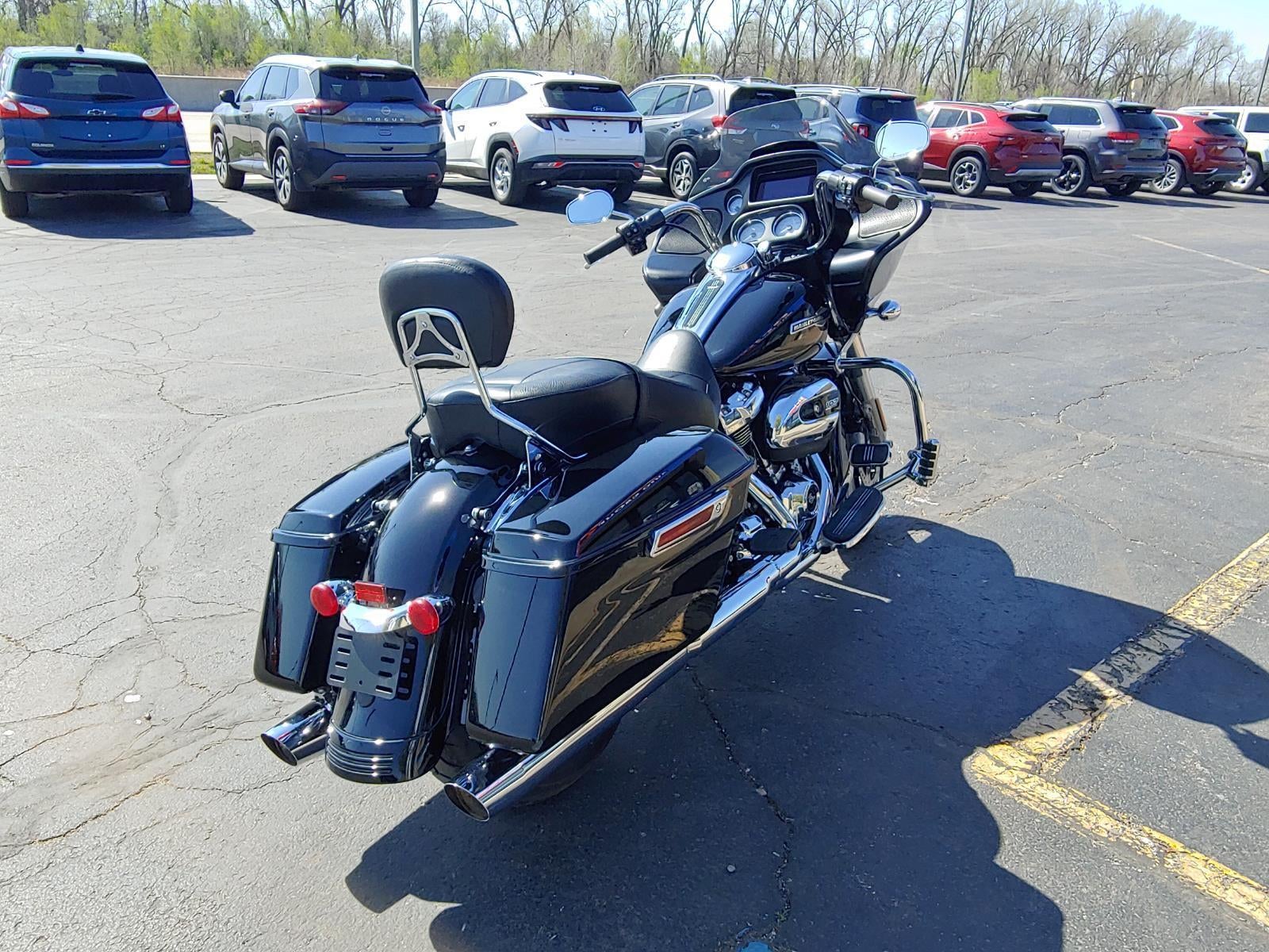 2023 HARLEY-DAVIDSON ROAD GLIDE Base