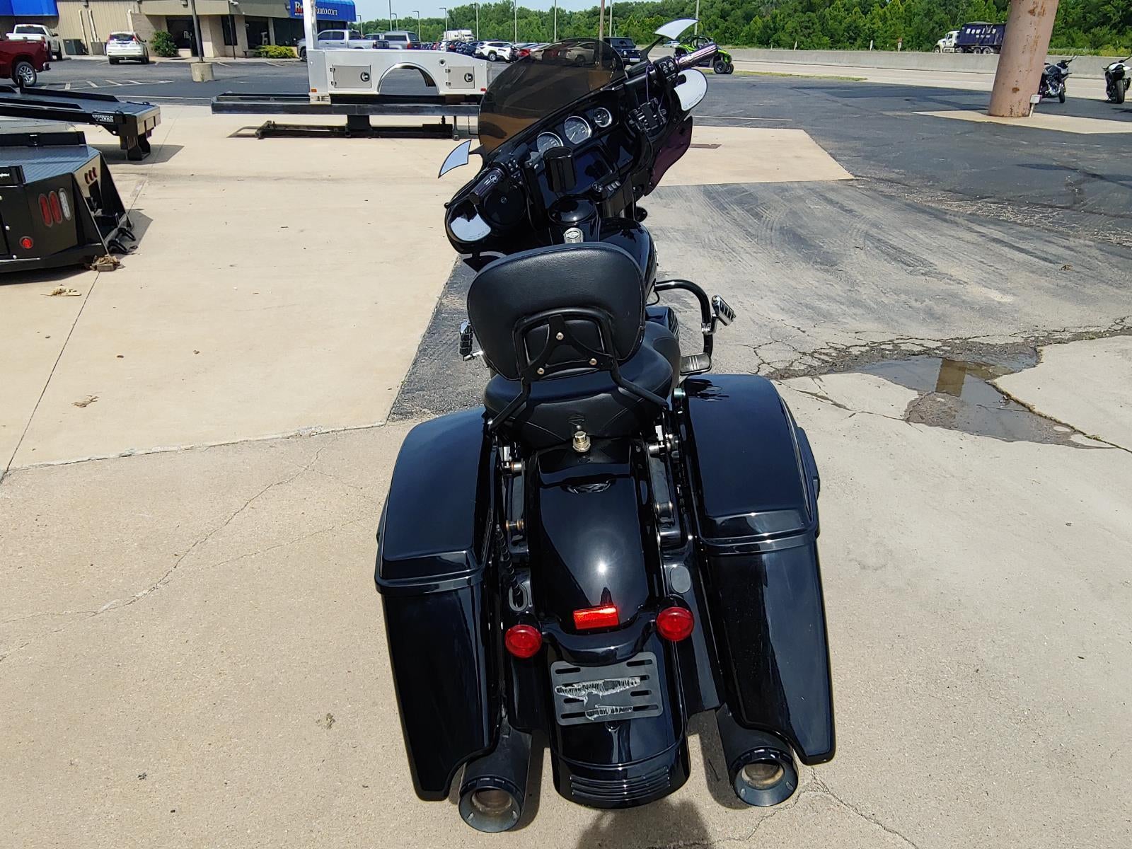 2020 HARLEY-DAVIDSON STREET GLIDE Base