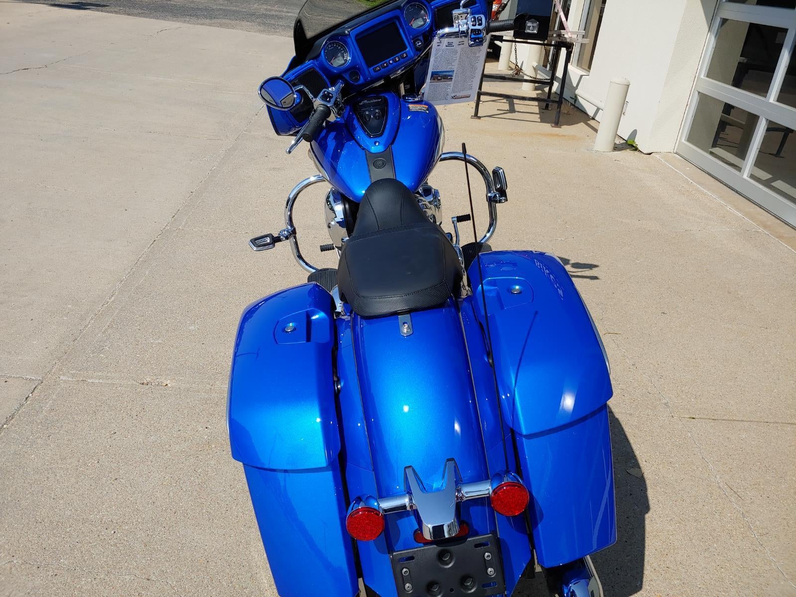 2021 INDIAN MOTOCYCLE CHIEFTAIN LIMITED Base