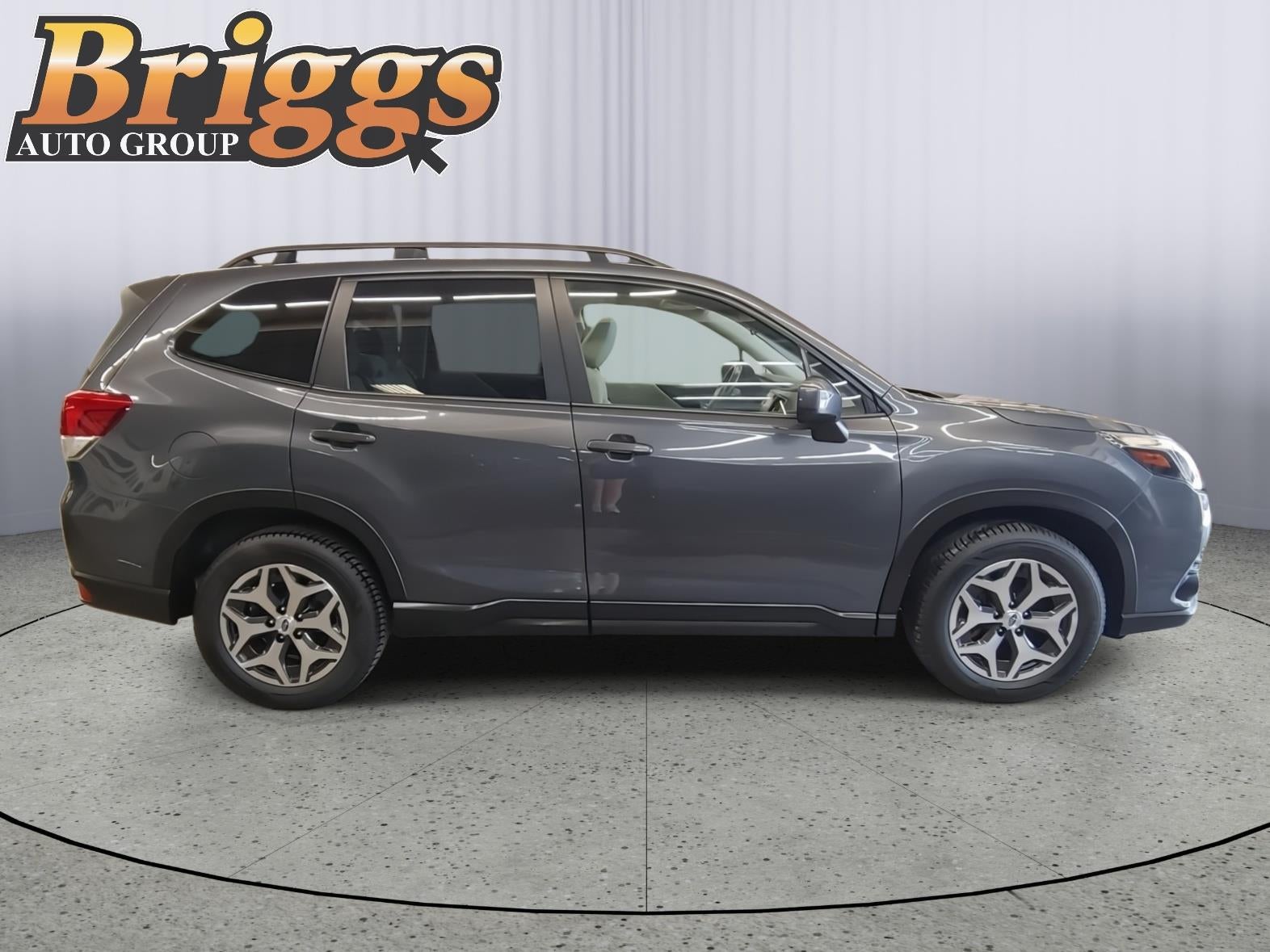 2022 Subaru Forester Premium