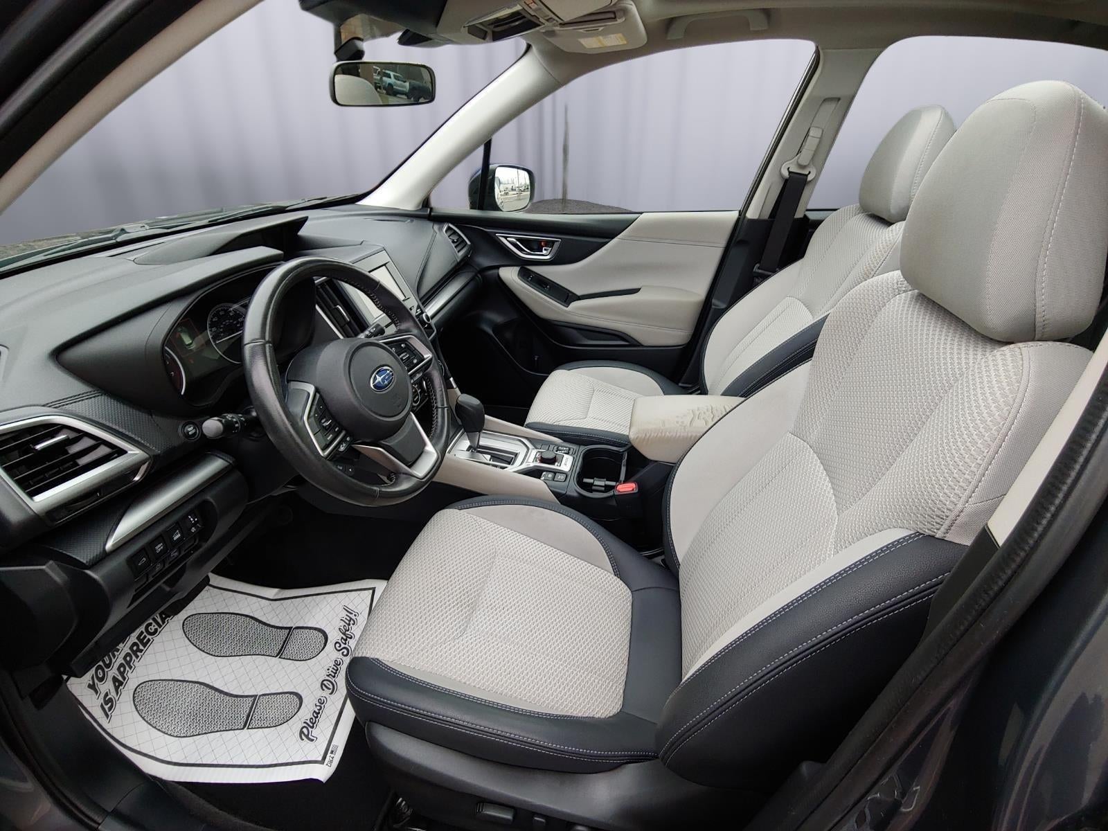 2022 Subaru FORESTER Premium