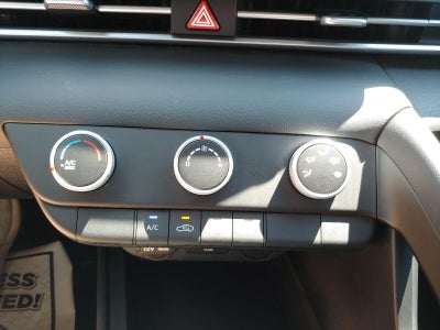 2026 Hyundai Elantra SE