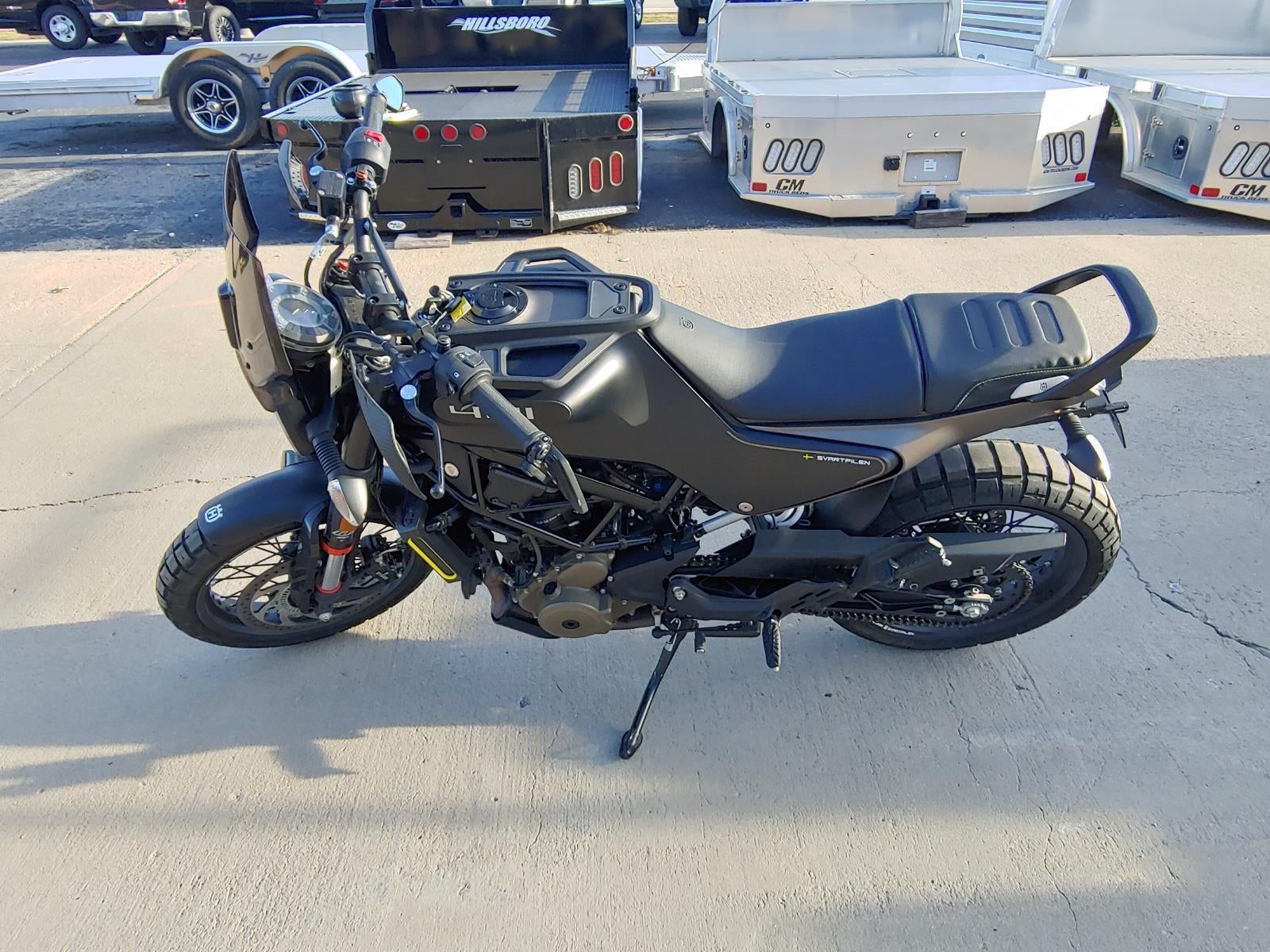 2022 HUSQVARNA SVARTPILEN 401 Base