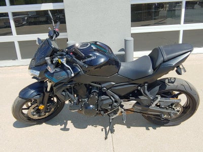 2021 KAWASAKI ER650LMFNL Base