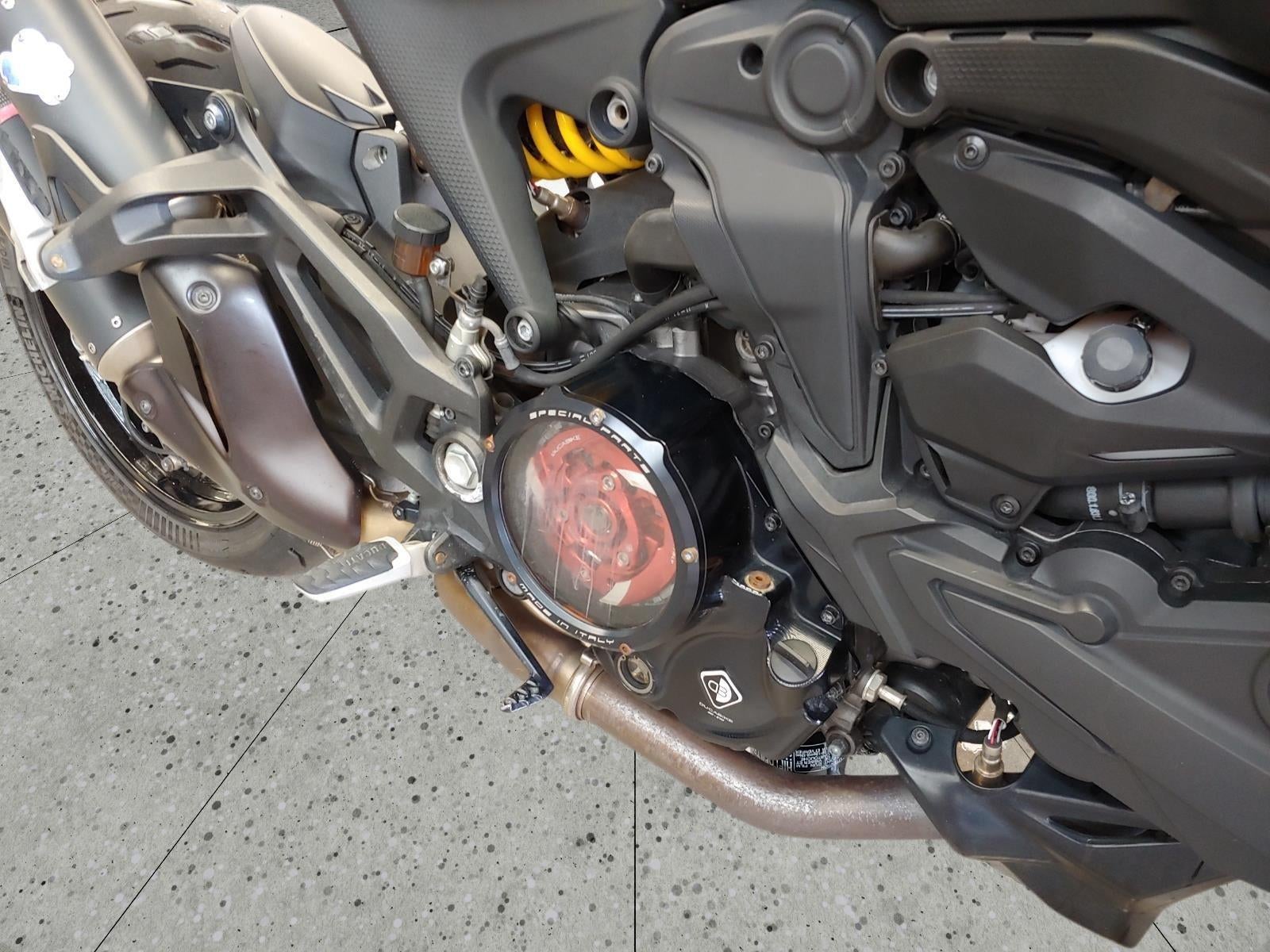 2022 DUCATI MONSTER Base